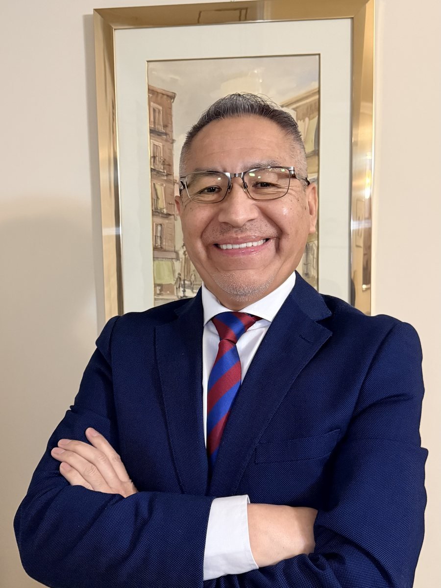 Dr. Víctor Bonilla Ortega